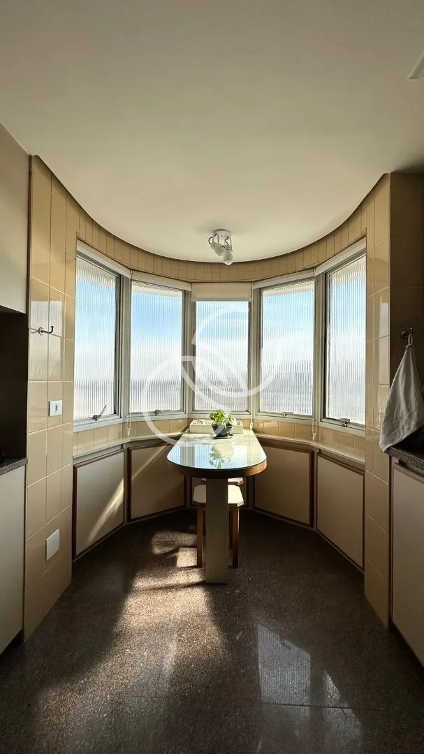 Apartamento com 2 suítes à venda em Real Parque, São Paulo, por R$ 2.400.000 Imagem 15