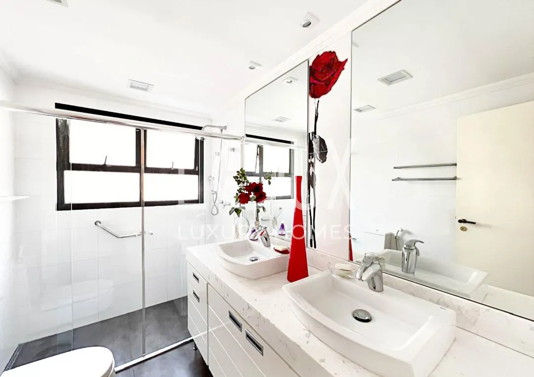 Apartamento com 3 suítes à venda em Moema, São Paulo, por R$ 3.000.000 Imagem 13