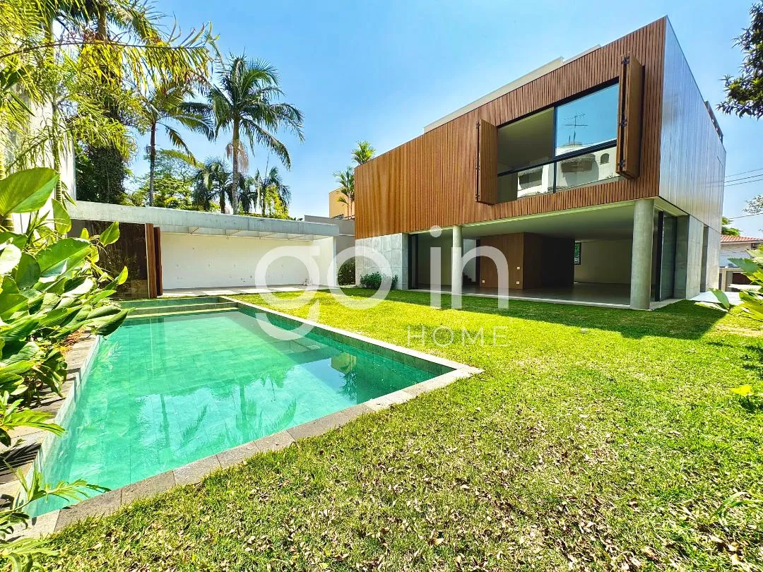 Casa com 4 suítes à venda em Alto de Pinheiros, São Paulo, por R$ 9.600.000