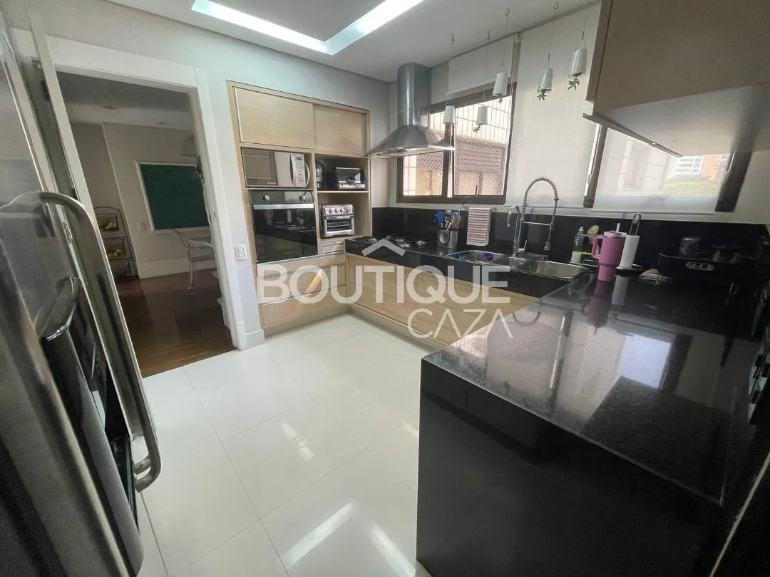 Apartamento com 3 suítes à venda em Moema, São Paulo, por R$ 3.800.000 Imagem 13