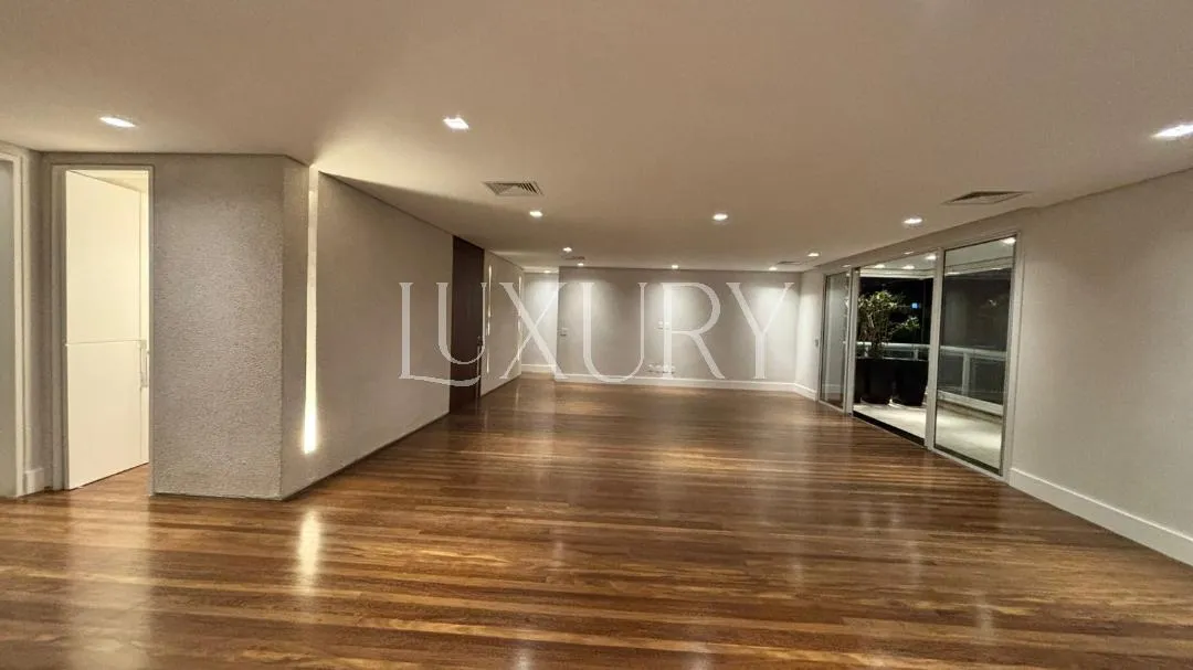 Apartamento com 3 suítes à venda em Itaim Bibi, São Paulo, por R$ 7.400.000 Imagem 3