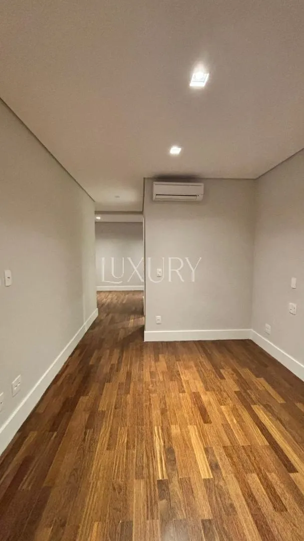 Apartamento com 3 suítes à venda em Itaim Bibi, São Paulo, por R$ 7.400.000 Imagem 25