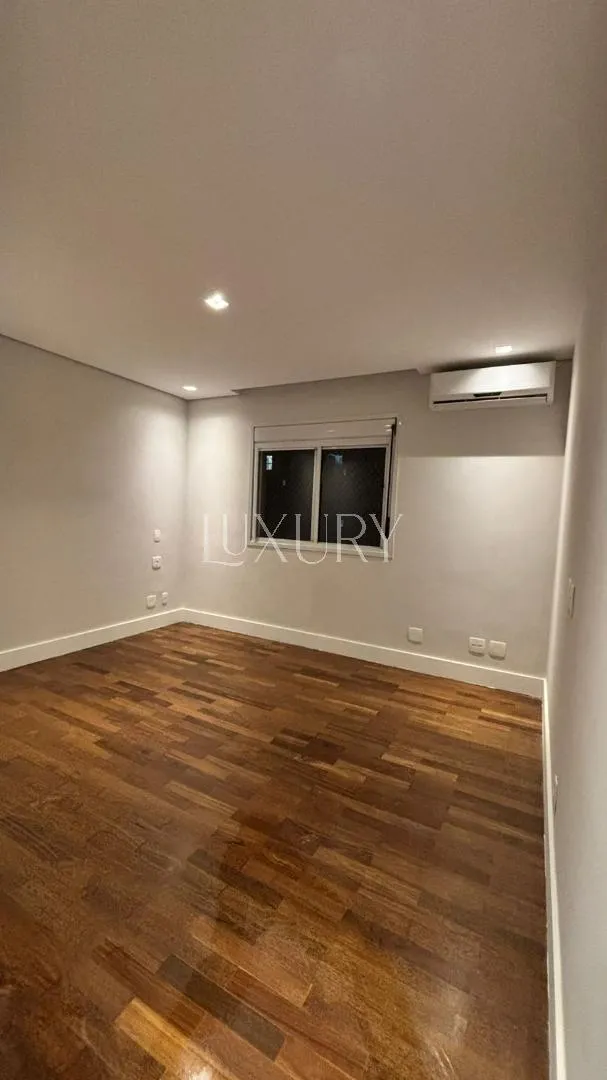 Apartamento com 3 suítes à venda em Itaim Bibi, São Paulo, por R$ 7.400.000 Imagem 32