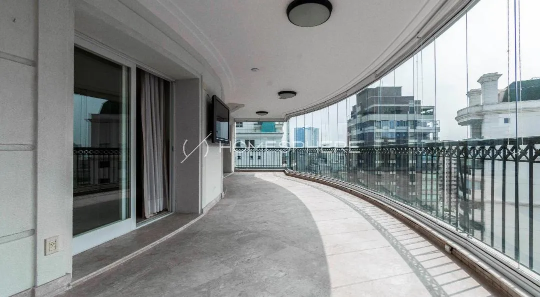 Apartamento com 4 suítes à venda em Itaim Bibi, São Paulo, por R$ 21.500.000