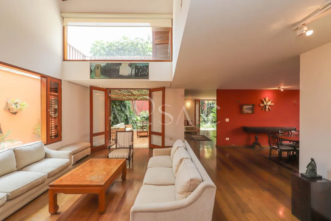 Casa com 3 suítes à venda em Alto de Pinheiros, São Paulo, por R$ 4.000.000