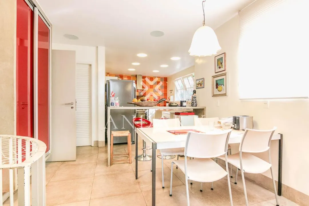 Casa com 2 suítes à venda em Pacaembu, São Paulo, por R$ 3.000.000 Imagem 8