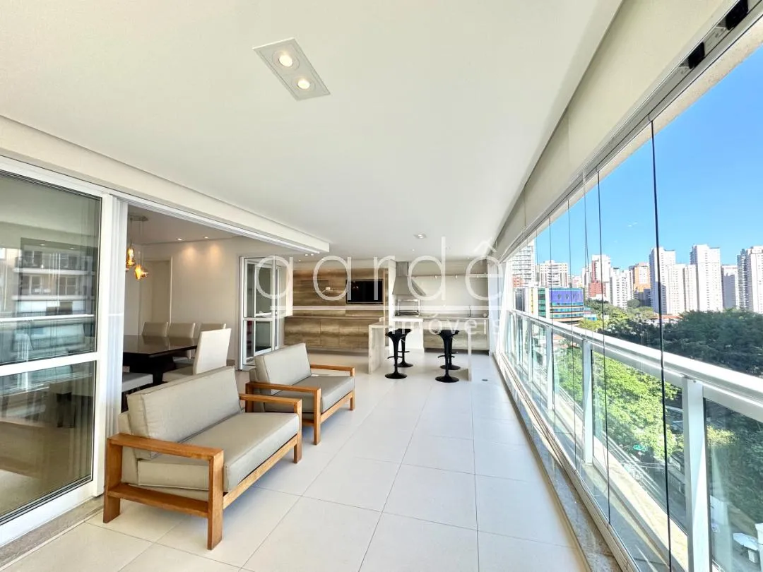 Apartamento com 3 suítes à venda em Vila Nova Conceição, São Paulo, por R$ 4.690.000