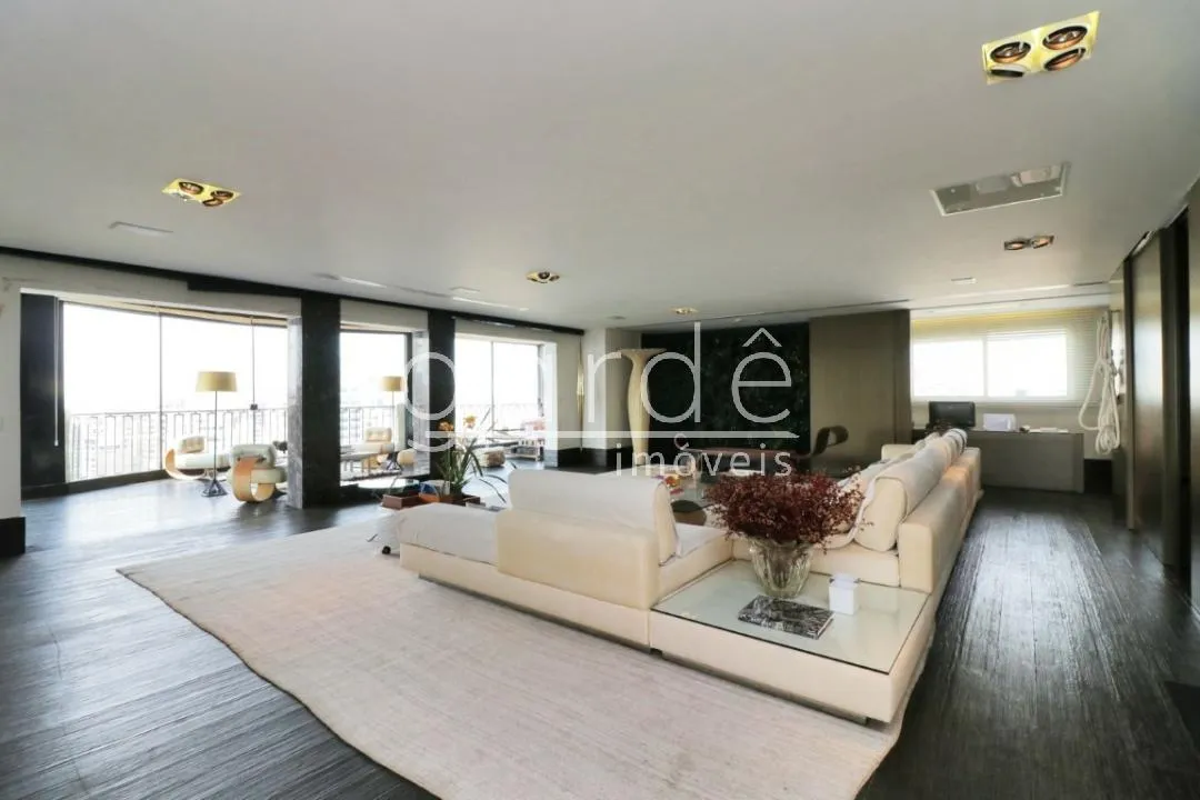 Cobertura com 2 suítes à venda em Vila Nova Conceição, São Paulo, por R$ 23.000.000 Imagem 13