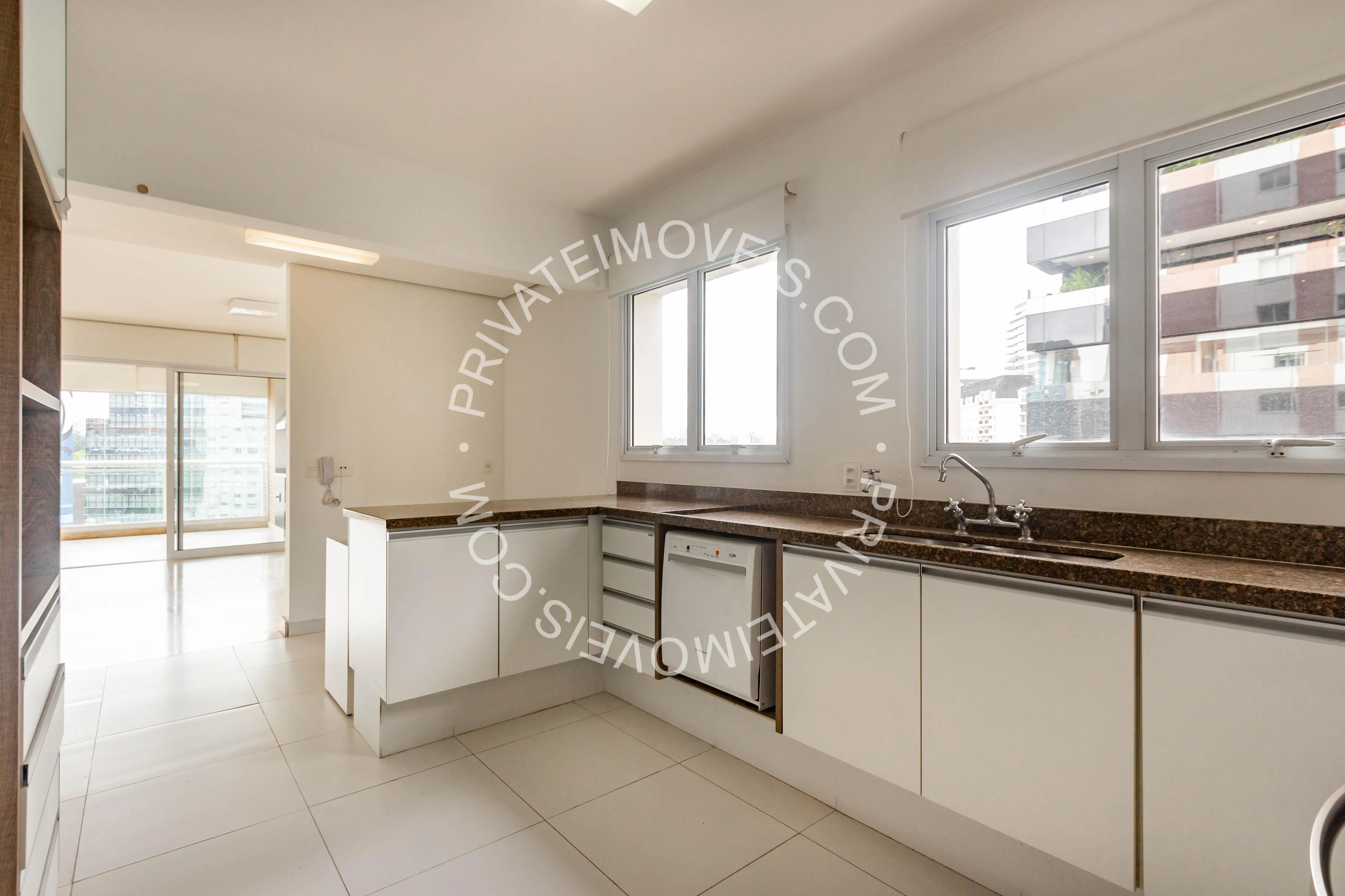 Apartamento com 3 suítes à venda em Vila Olímpia, São Paulo, por R$ 5.300.000 Imagem 2