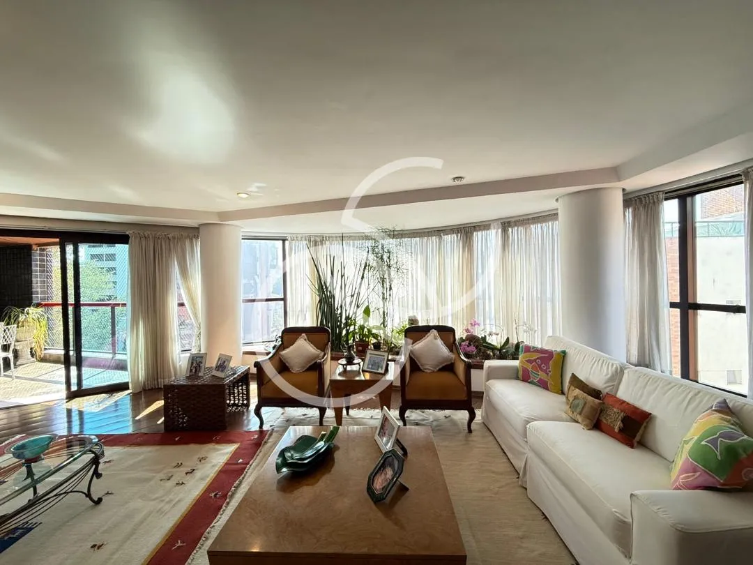 Apartamento com 2 suítes à venda em Real Parque, São Paulo, por R$ 1.900.000 Imagem 3