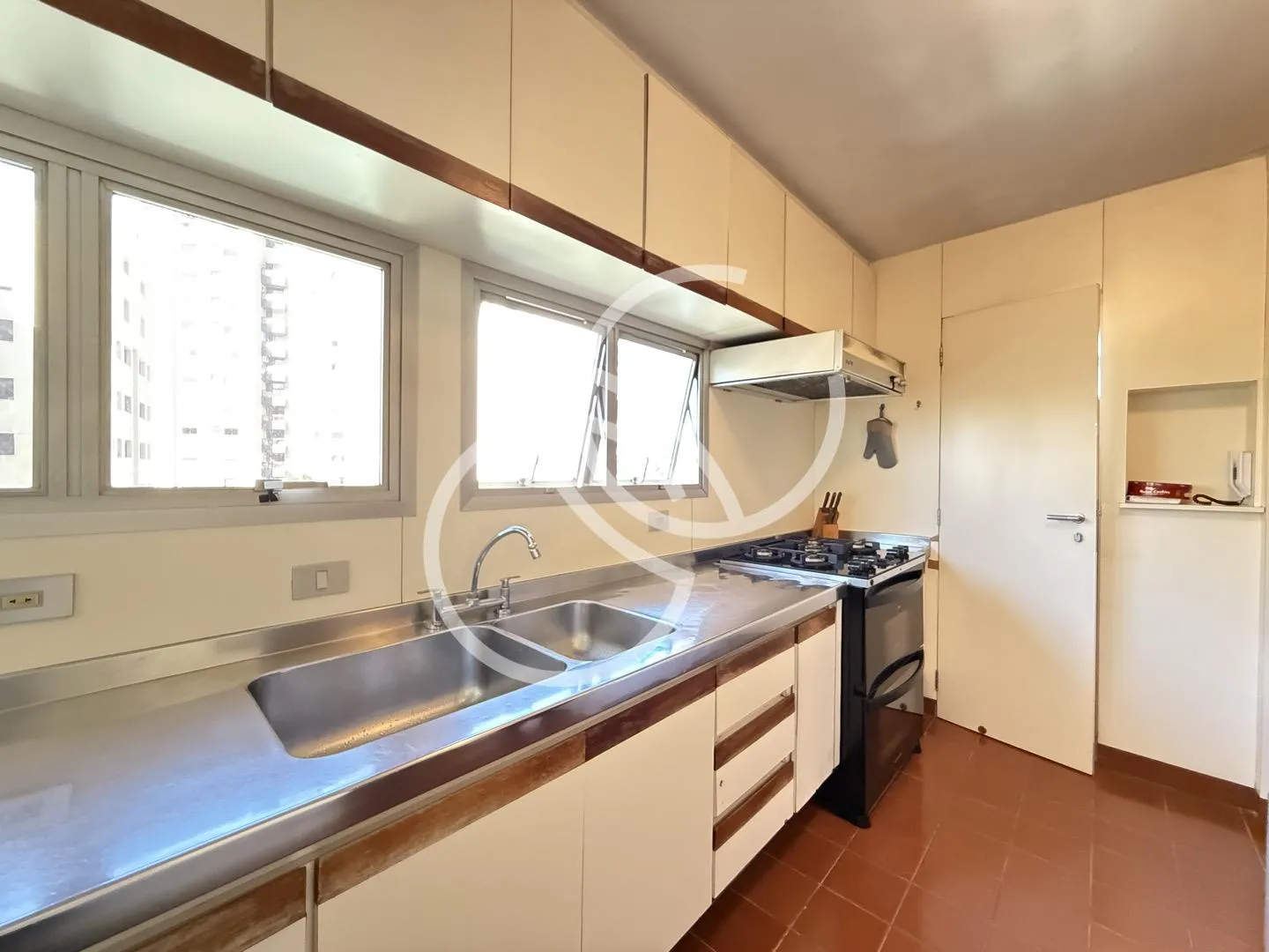 Apartamento com 2 suítes à venda em Real Parque, São Paulo, por R$ 1.500.000 Imagem 16