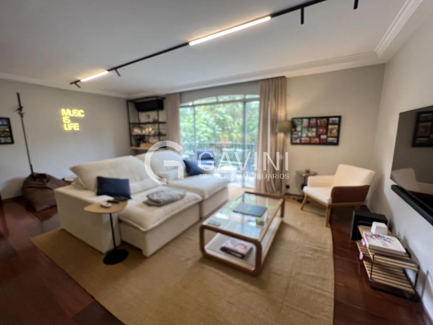 Apartamento com 1 suítes à venda em Real Parque, São Paulo, por R$ 1.300.000 Imagem 2