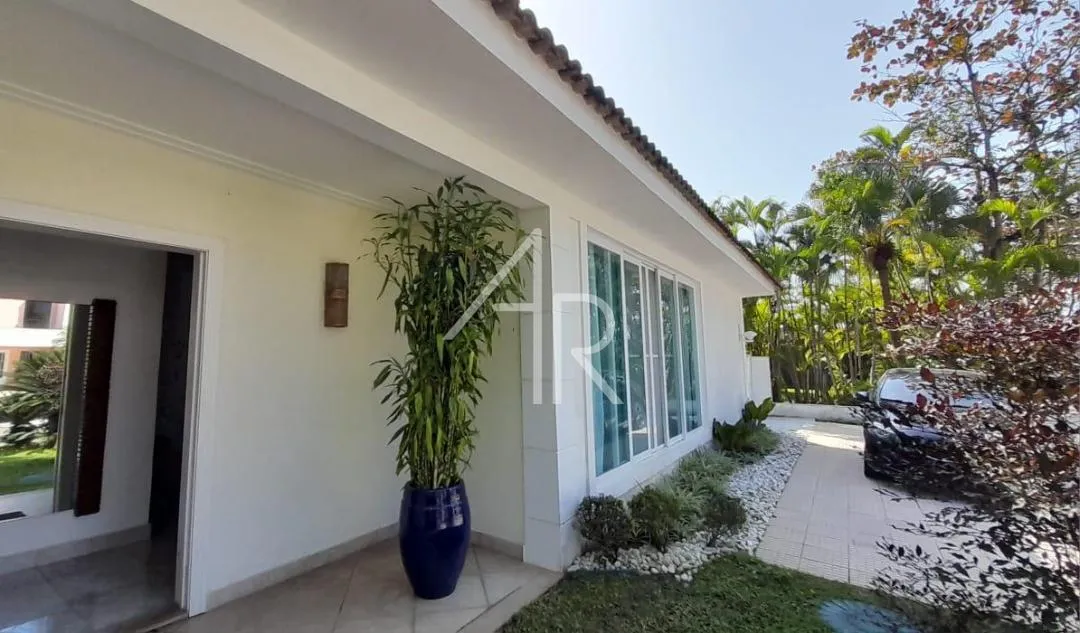 Casa com 5 suítes à venda em Enseada, Guarujá, por R$ 2.300.000 Imagem 10