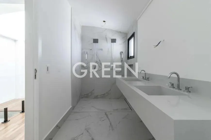 Casa com 3 suítes à venda em Jardim Guedala, São Paulo, por R$ 3.700.000 Imagem 23