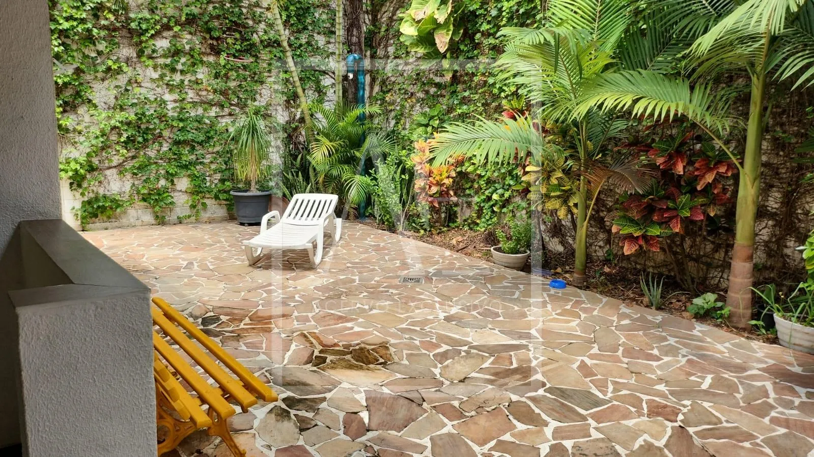 Casa de condomínio com 3 suítes à venda em Panamby, São Paulo, por R$ 1.780.000 Imagem 2