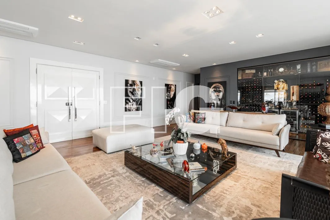 Apartamento com 4 suítes à venda em Campo Belo, São Paulo, por R$ 8.200.000 Imagem 4