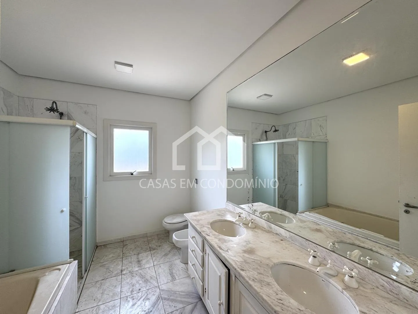 Casa de condomínio com 4 suítes à venda em Morumbi, São Paulo, por R$ 2.700.000 Imagem 24