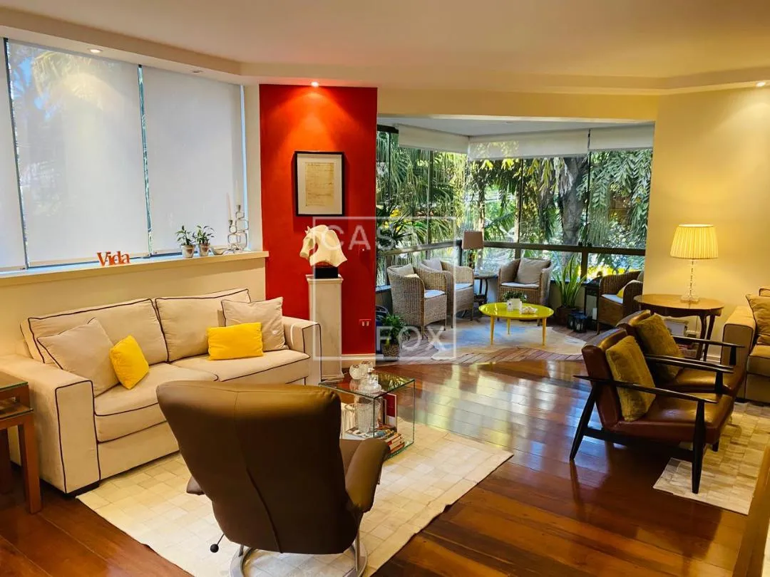 Apartamento com 3 suítes à venda em Moema, São Paulo, por R$ 1.800.000