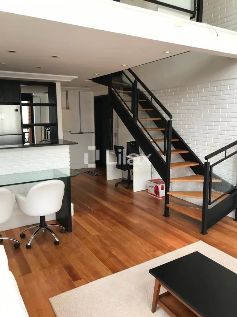 Duplex com 1 suítes à venda em Jardim América, São Paulo, por R$ 2.200.000