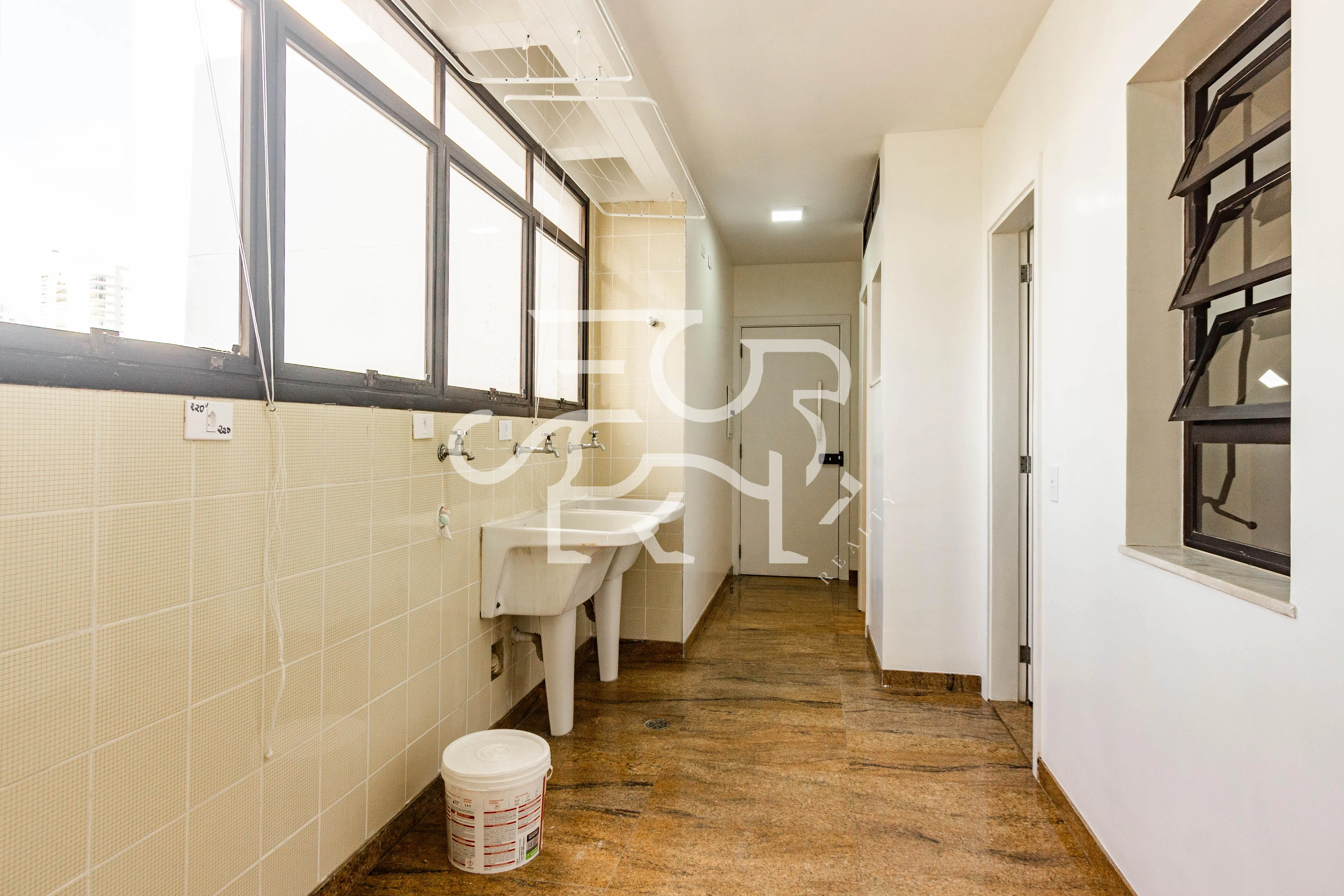 Apartamento com 2 suítes à venda em Morumbi, São Paulo, por R$ 3.900.000 Imagem 35