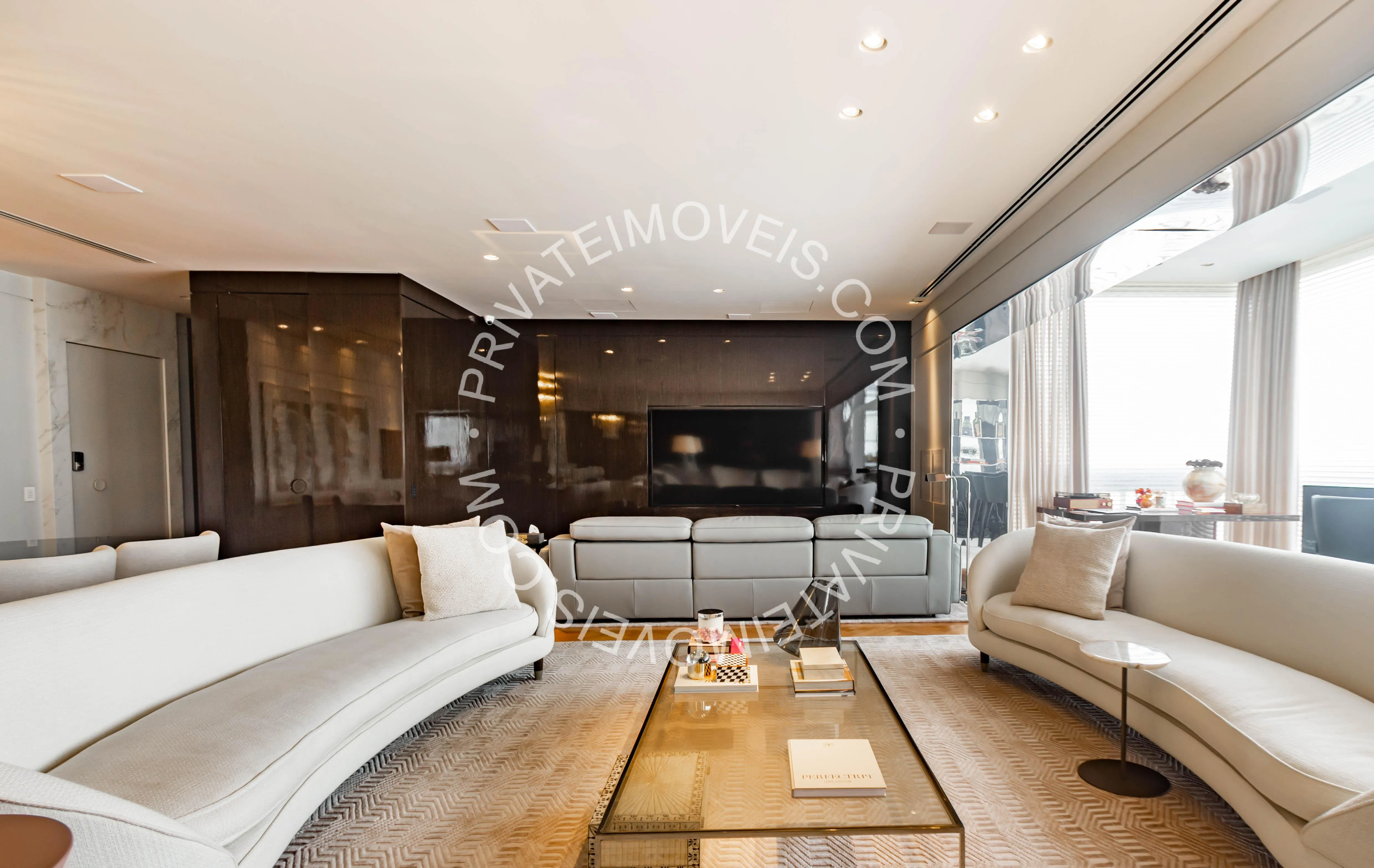 Apartamento com 3 suítes à venda em Itaim Bibi, São Paulo, por R$ 12.000.000 Imagem 3