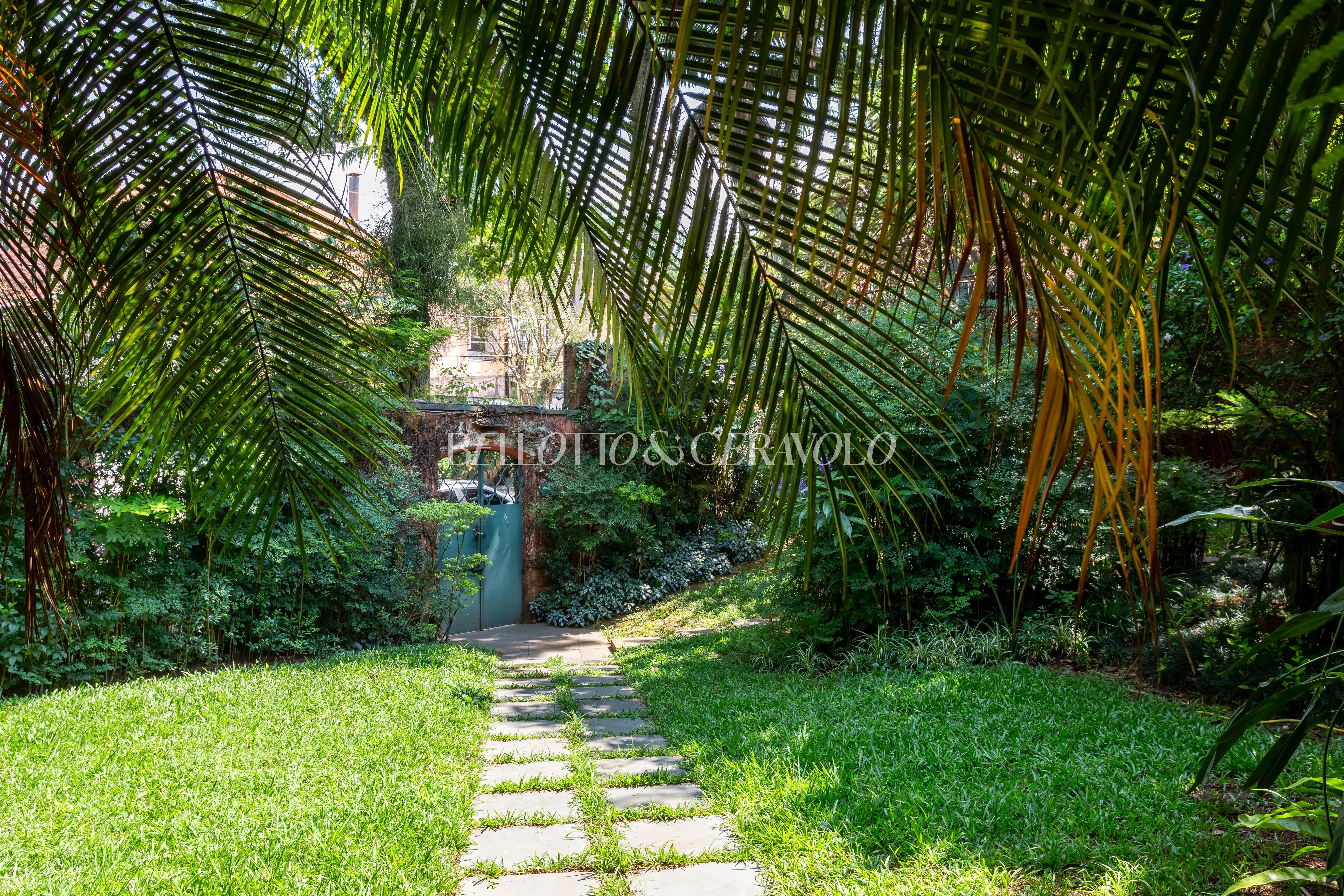 Casa com 2 suítes à venda em Campo Belo, São Paulo, por R$ 7.200.000 Imagem 45