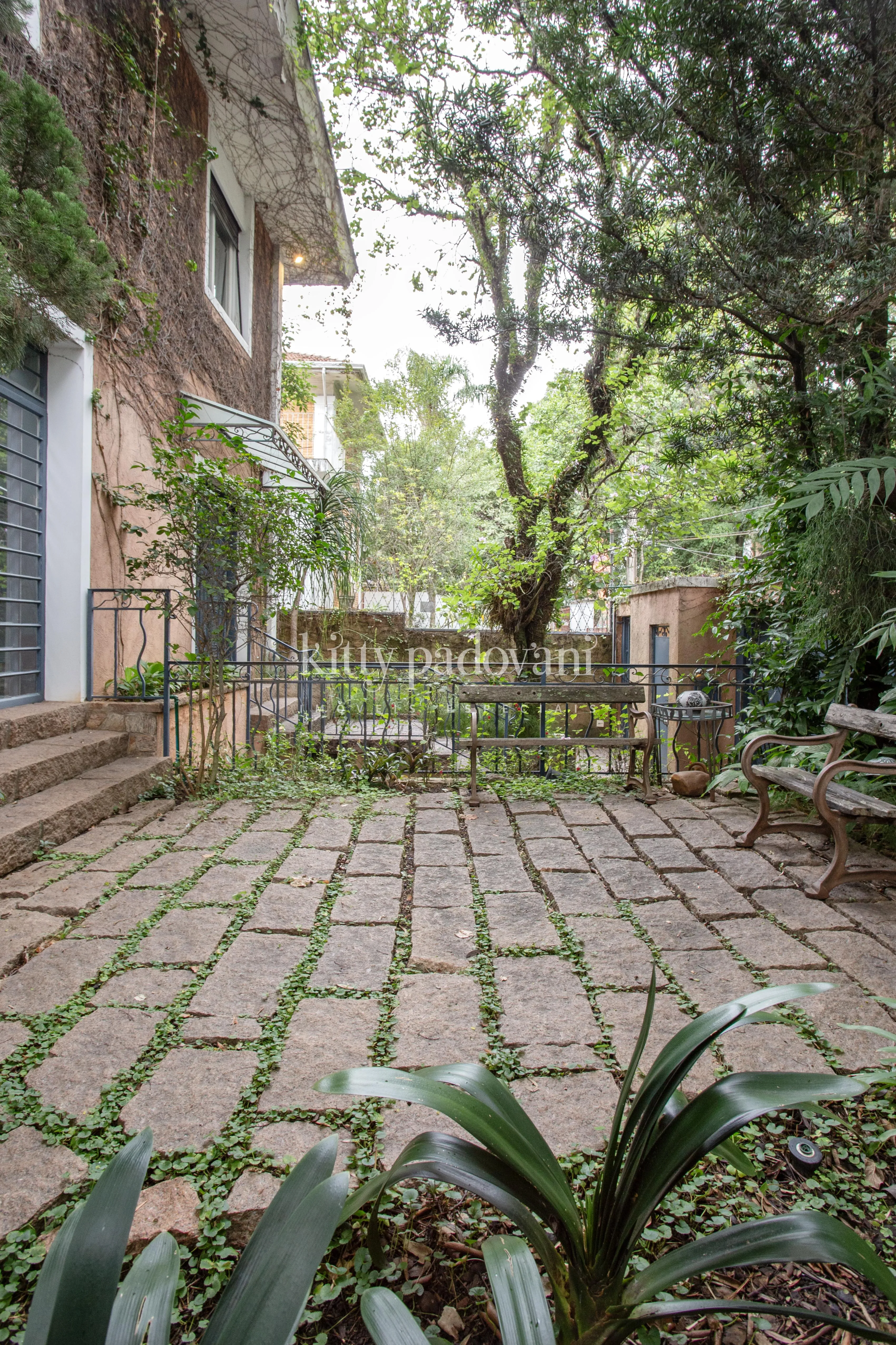 Casa com 1 suítes à venda em Pacaembu, São Paulo, por R$ 3.650.000 Imagem 2