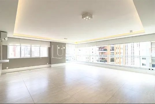 Apartamento com 3 suítes à venda em Vila Olímpia, São Paulo, por R$ 3.900.000 Imagem 2