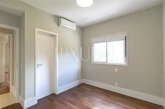 Apartamento com 3 suítes à venda em Vila Olímpia, São Paulo, por R$ 3.900.000 Imagem 16