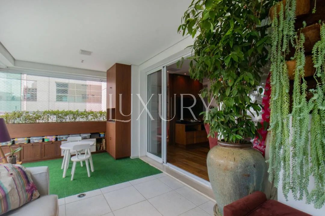 Apartamento com 3 suítes à venda em Itaim Bibi, São Paulo, por R$ 6.030.000 Imagem 3