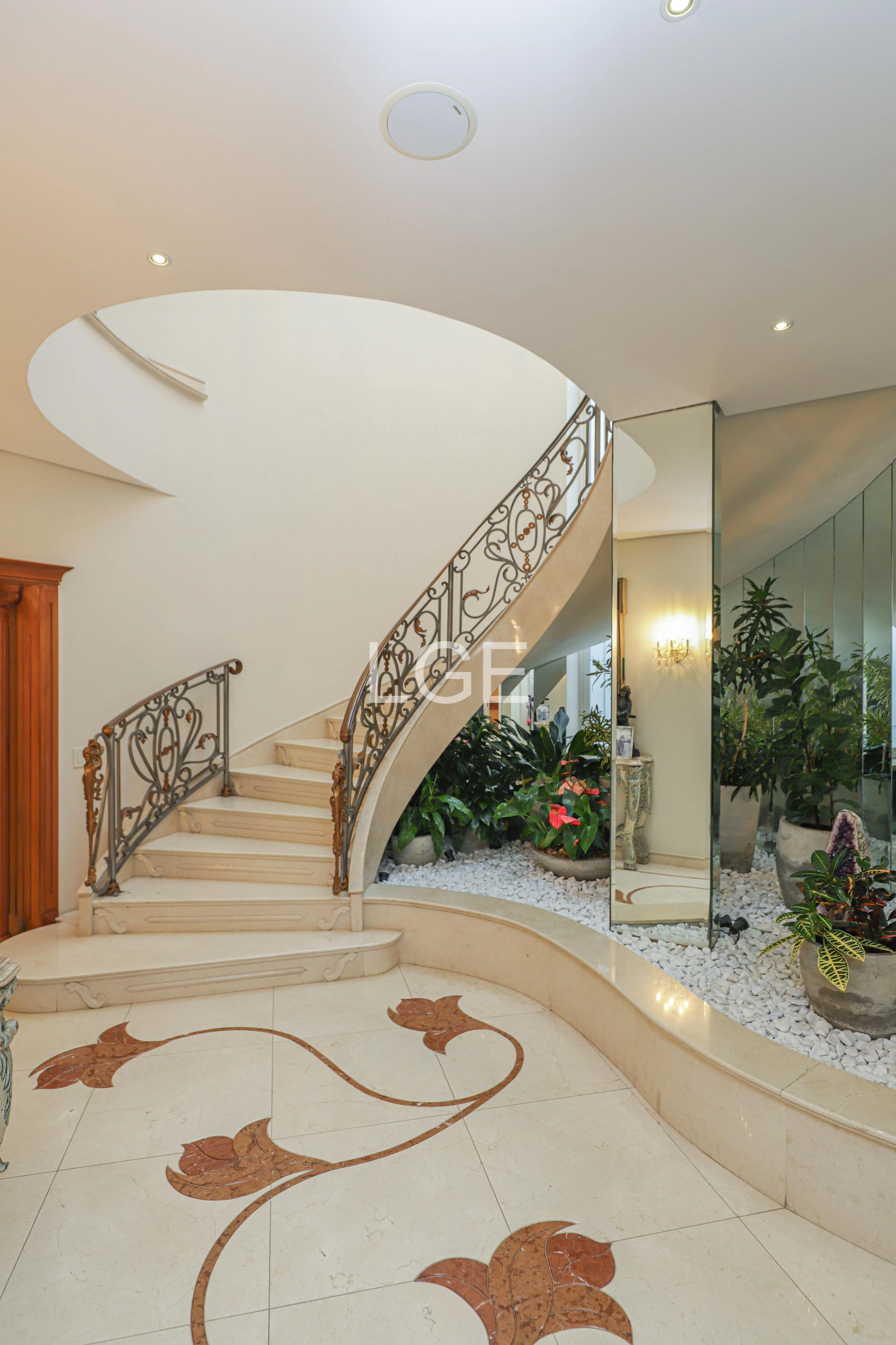 Casa de condomínio com 6 suítes à venda em Jardim Luzitânia, São Paulo, por R$ 39.000.000 Imagem 7