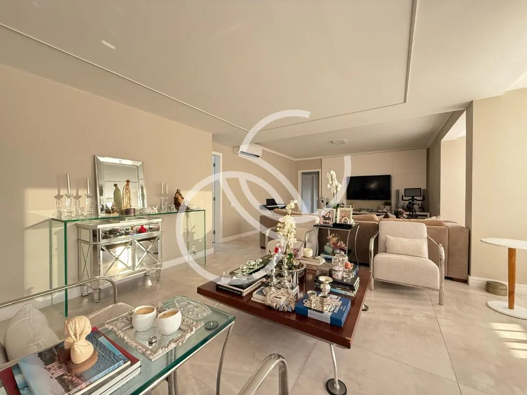 Apartamento com 2 suítes à venda em Real Parque, São Paulo, por R$ 3.000.000 Imagem 4