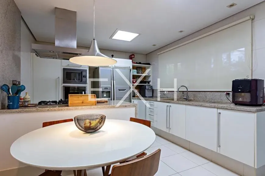 Casa de condomínio com 3 suítes à venda em Cidade Jardim, São Paulo, por R$ 6.800.000 Imagem 14