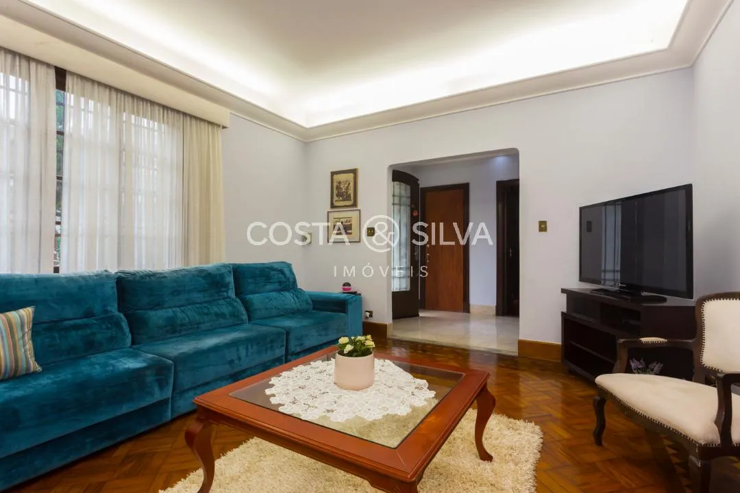 Casa com 2 suítes à venda em Pacaembu, São Paulo, por R$ 5.800.000 Imagem 2