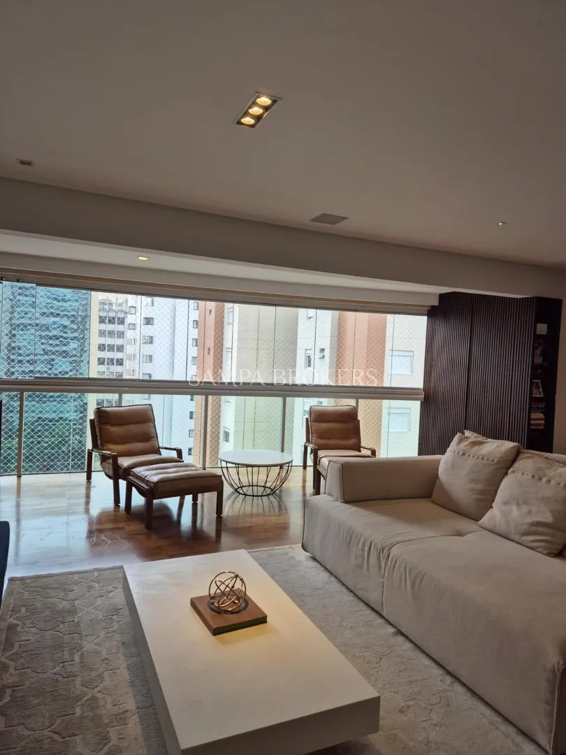Apartamento com 3 suítes à venda em Vila Olímpia, São Paulo, por R$ 3.300.000