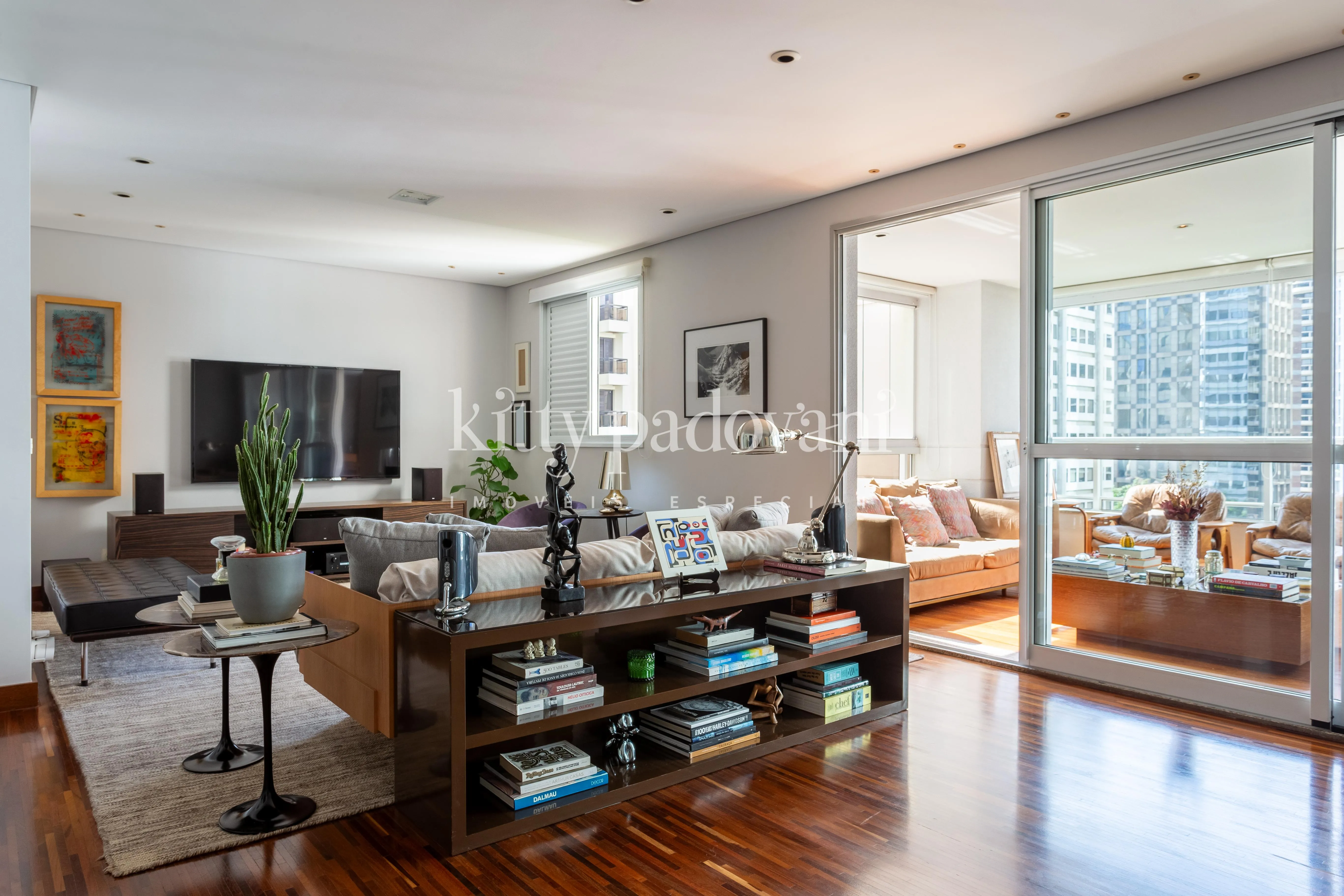 Apartamento com 3 suítes à venda em Itaim Bibi, São Paulo, por R$ 5.490.000