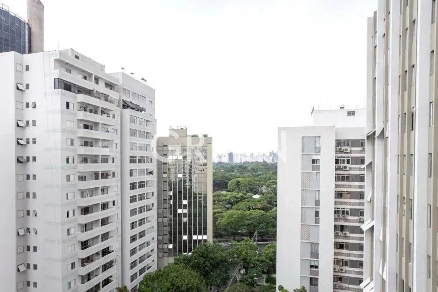 Cobertura com 3 suítes à venda em Itaim Bibi, São Paulo, por R$ 4.300.000 Imagem 15