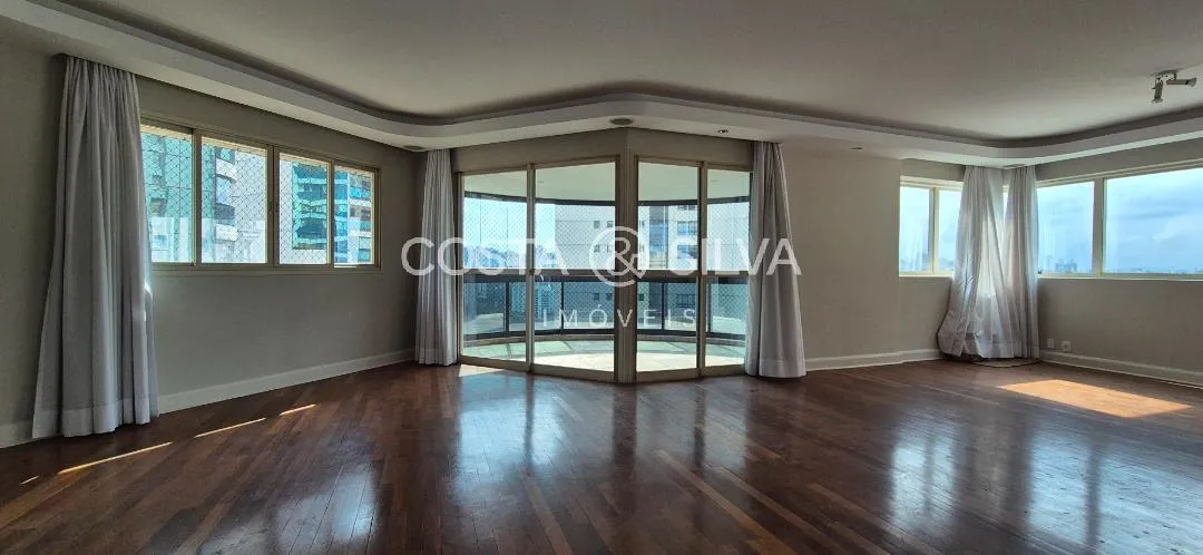 Apartamento com 4 suítes à venda em Panamby, São Paulo, por R$ 2.100.000