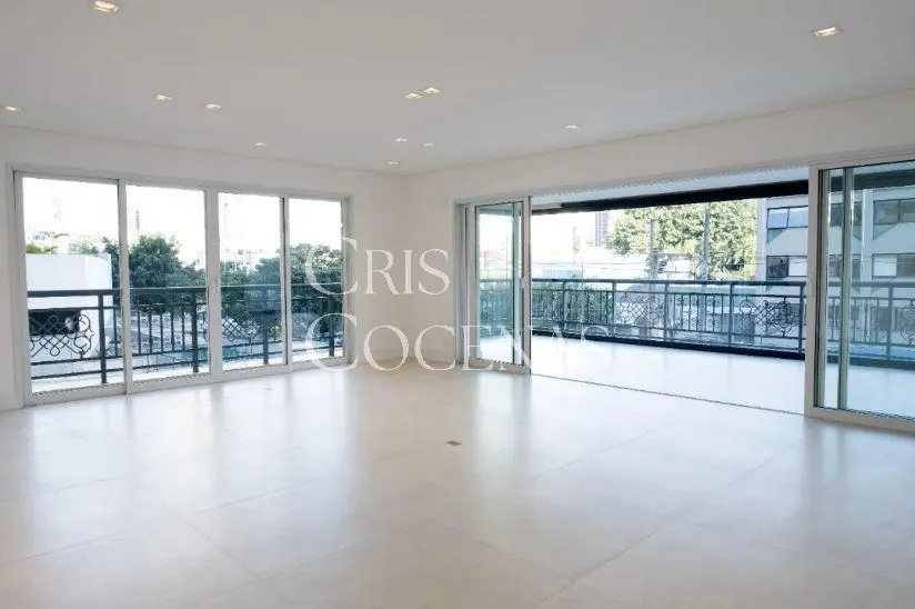 Apartamento com 4 suítes à venda em Itaim Bibi, São Paulo, por R$ 9.600.000