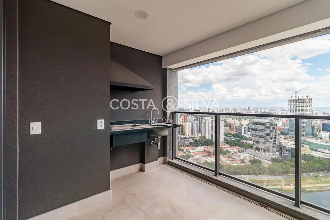 Apartamento com 2 suítes à venda em Panamby, São Paulo, por R$ 3.500.000 Imagem 11