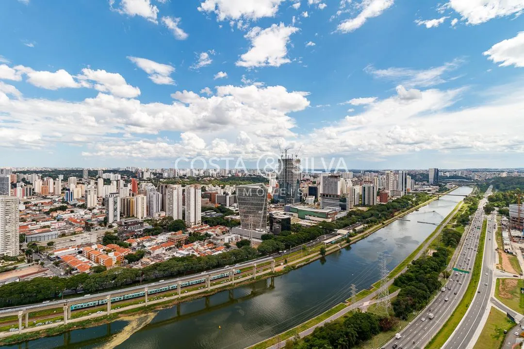 Apartamento com 2 suítes à venda em Panamby, São Paulo, por R$ 3.500.000 Imagem 13