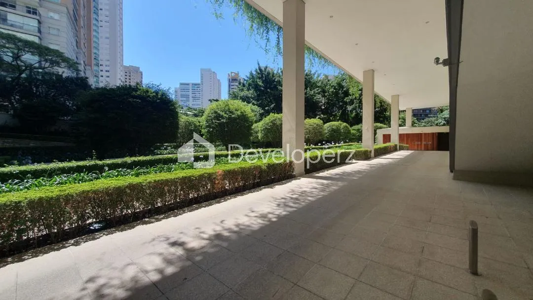 Apartamento com 3 suítes à venda em Vila Nova Conceição, São Paulo, por R$ 30.000.000 Imagem 12