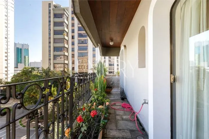 Apartamento com 3 suítes à venda em Alto de Pinheiros, São Paulo, por R$ 5.100.000 Imagem 15