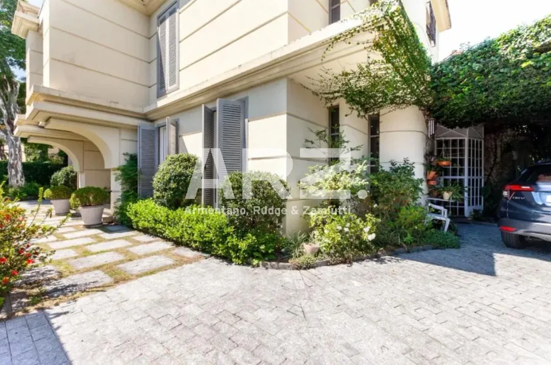 Casa com 4 suítes à venda em Jardim Paulista, São Paulo, por R$ 5.100.000 Imagem 2