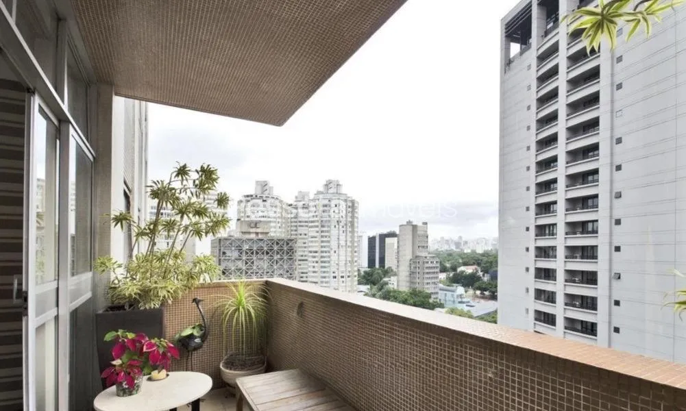 Apartamento com 1 suítes à venda em Itaim Bibi, São Paulo, por R$ 3.000.000 Imagem 2