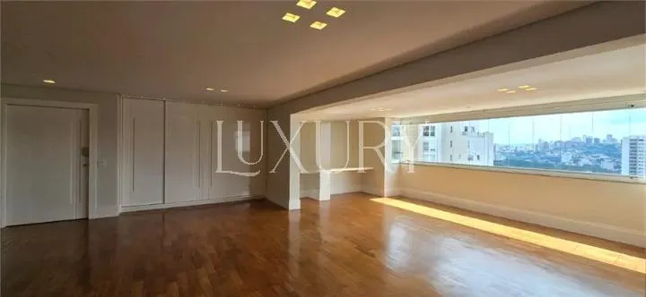 Apartamento com 3 suítes à venda em Vila Madalena, São Paulo, por R$ 4.300.000