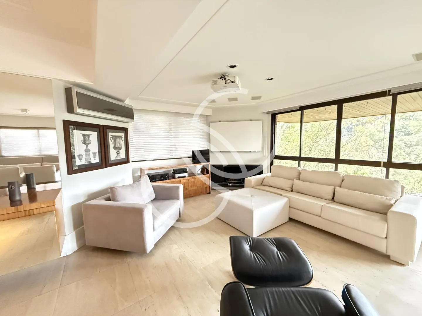 Apartamento com 3 suítes à venda em Real Parque, São Paulo, por R$ 3.100.000 Imagem 3