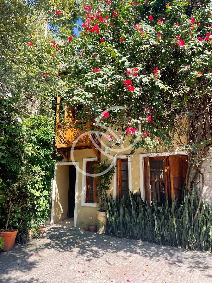 Casa de vila com 2 suítes à venda em Jardim Paulistano, São Paulo, por R$ 4.990.000