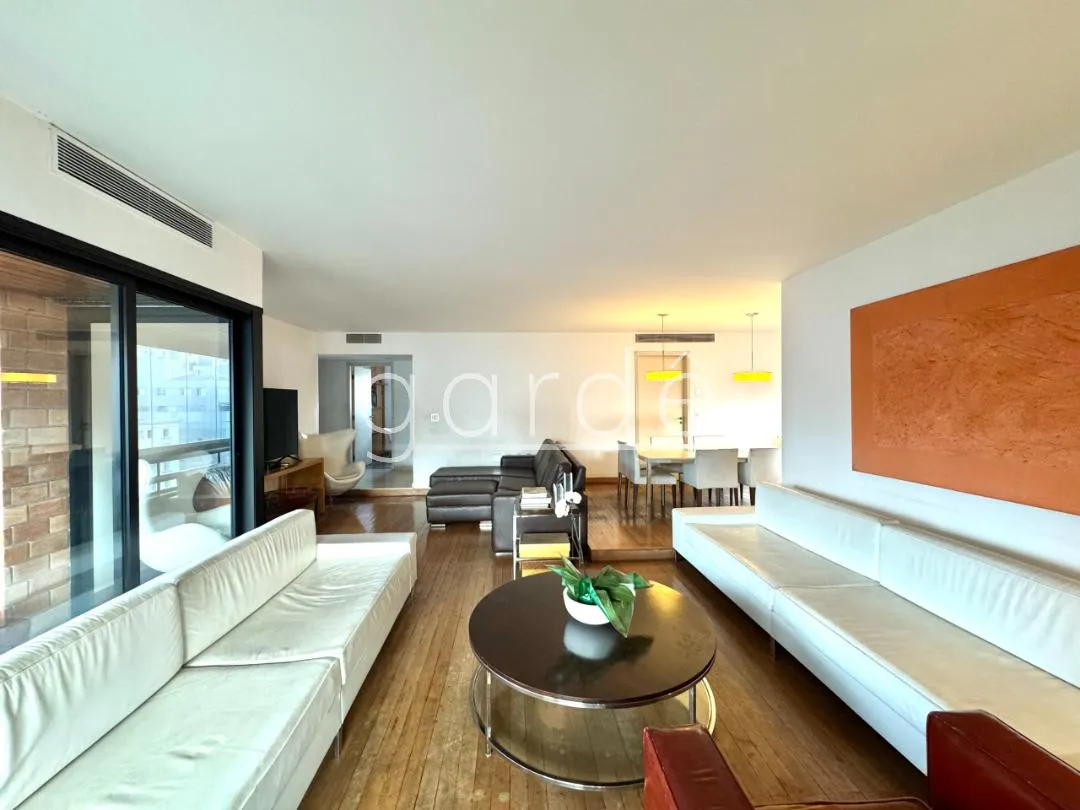 Apartamento com 2 suítes à venda em Moema, São Paulo, por R$ 3.200.000 Imagem 7