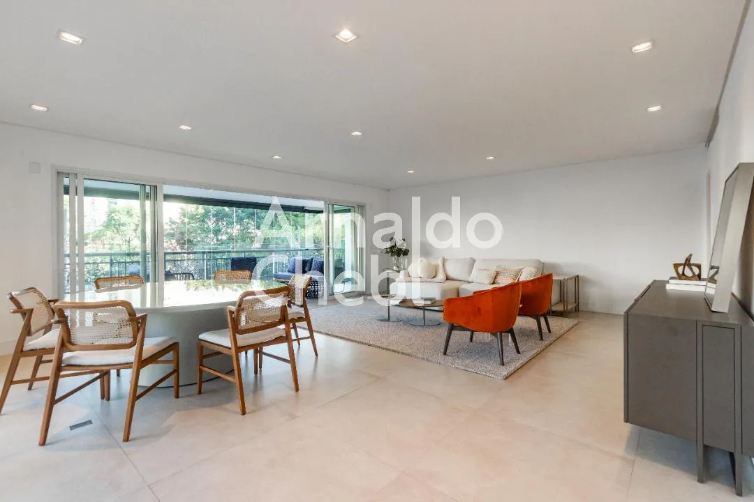 Apartamento com 4 suítes à venda em Vila Olímpia, São Paulo, por R$ 10.176.000 Imagem 4